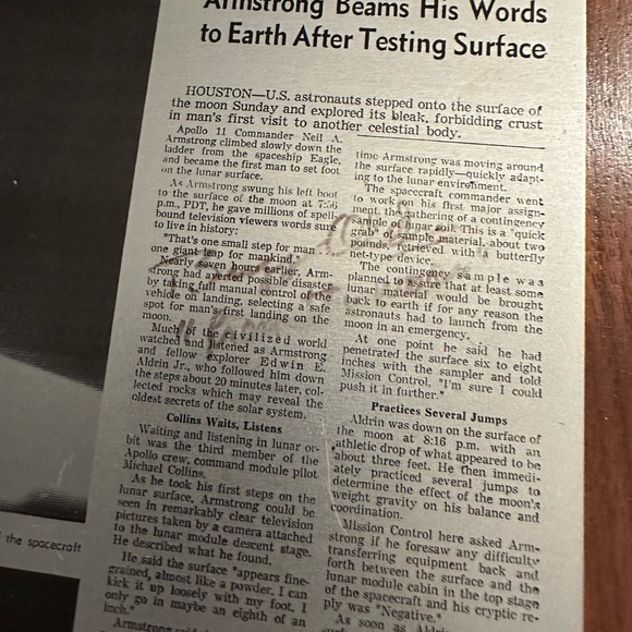 Walk on moon vintage keepsake - Picture 4 of 6